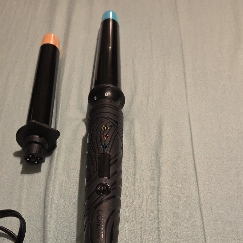 Brand New
Conair Curl Collective 3 In 1 Ceramic Wand Curling Iron - Picture 3 of 4